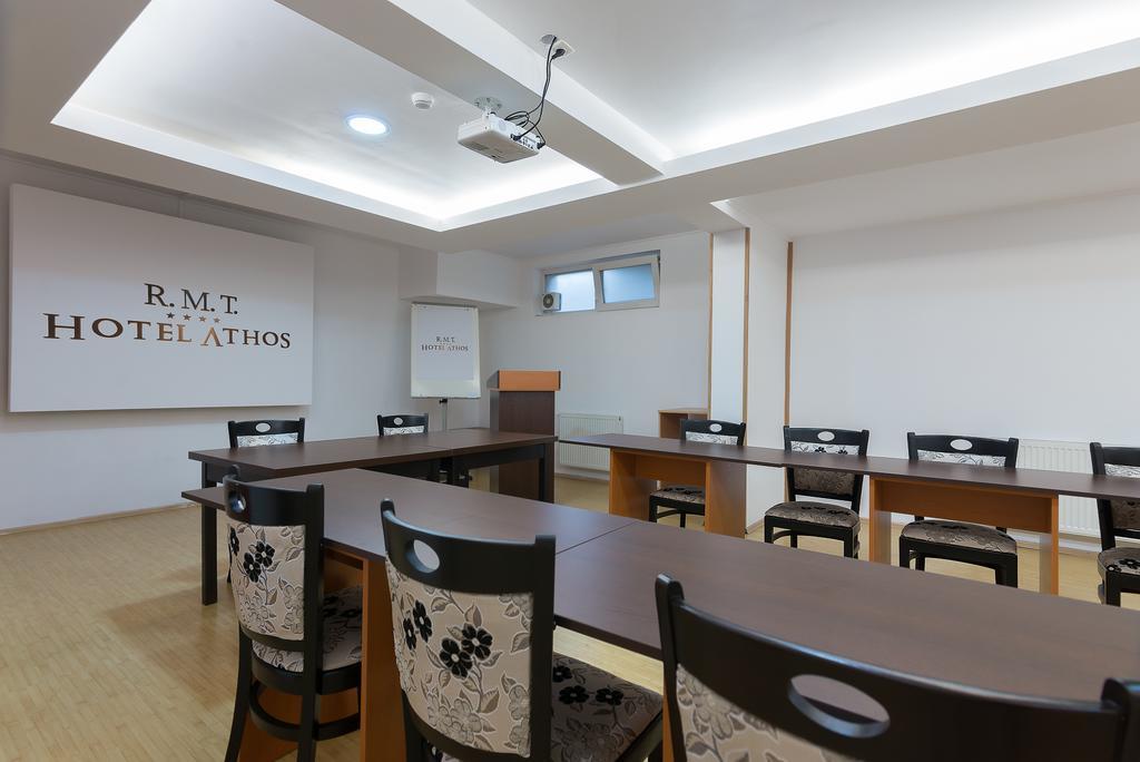 Hotel Athos R.M.T. Kaloşvar Dış mekan fotoğraf