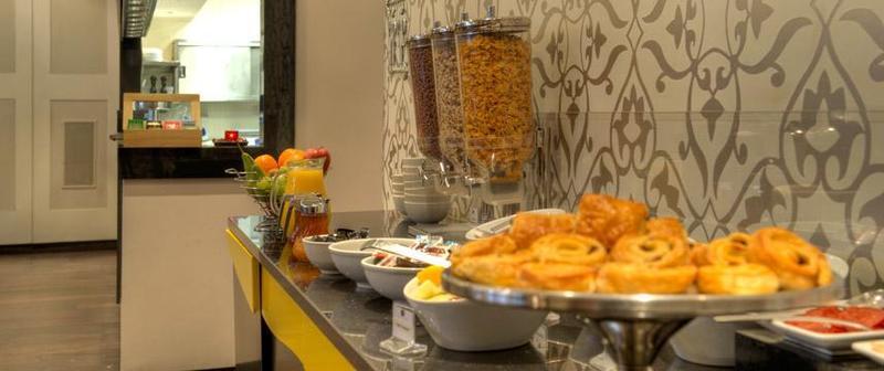 Hotel Athos R.M.T. Kaloşvar Dış mekan fotoğraf