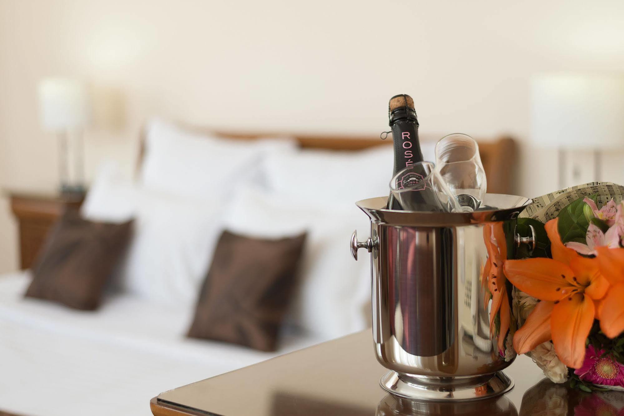 Hotel Athos R.M.T. Kaloşvar Dış mekan fotoğraf